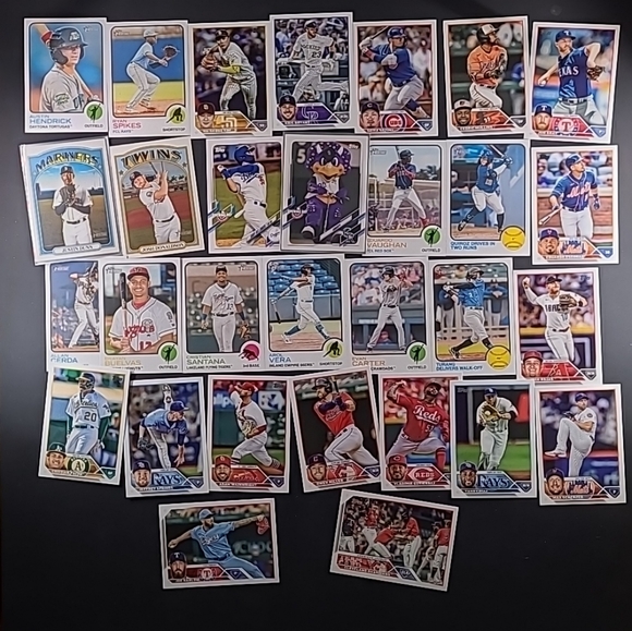 135 Card Lot - MLB Baseball Trading Card Lot (Random Assortment, See Pics) RC - Picture 11 of 11